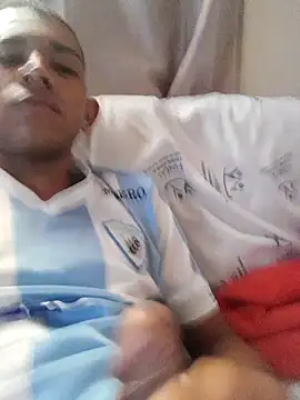 Snapshot of Mineirinho043 chatting on 02.12.25 Mineirinho043 online show from 02.12.25