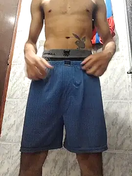 Snapshot of Mineirinho043 chatting on 02.23.25 Mineirinho043 online show from 02.23.25