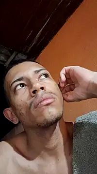 Snapshot of Mineirinho043 chatting on 02.24.25 Mineirinho043 online show from 02.24.25