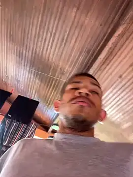 Snapshot of Mineirinho043 chatting on 03.11.25 Mineirinho043 online show from 03.11.25