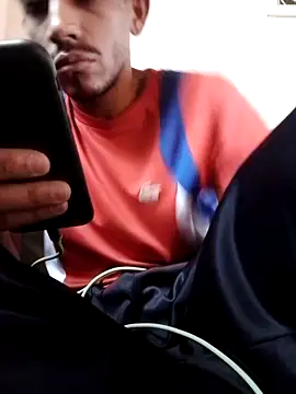 Snapshot of Mineirinho043 chatting on 03.14.25 Mineirinho043 online show from 03.14.25