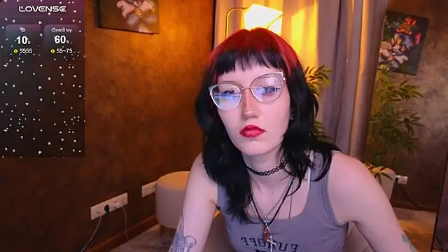 Snapshot of lissaros chatting on 02.09.25 lissaros online show from 02.09.25