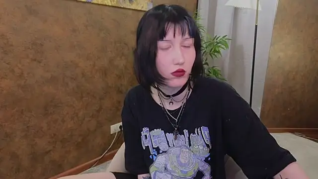 Snapshot of lissaros chatting on 03.10.25 lissaros online show from 03.10.25