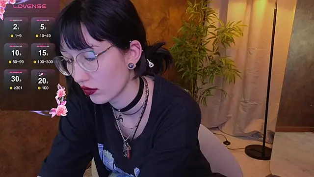 Snapshot of lissaros chatting on 03.11.25 lissaros online show from 03.11.25