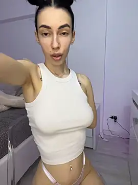 Celine Roxelle online show from 03.09.26