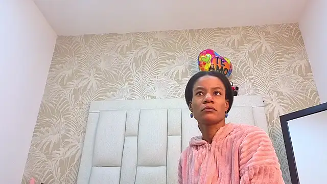 dafnnelewis online show from 02.05.26