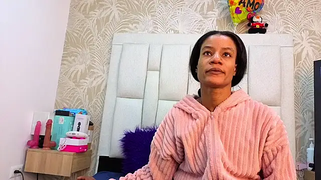 dafnnelewis online show from 02.07.26