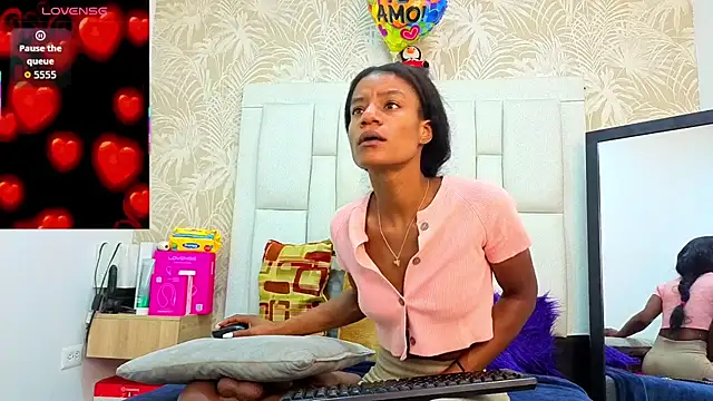 dafnnelewis online show from 04.11.26