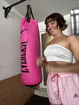 Maggie Geller online show from 02.06.25