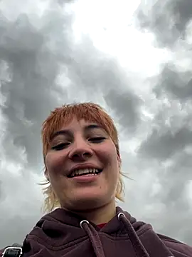 Maggie Geller online show from 10.08.25