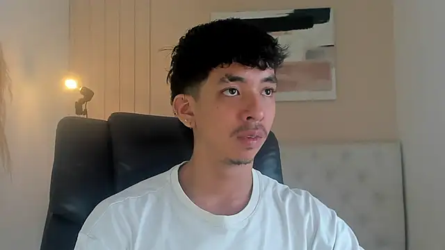 ISAAC CRYSTON online show from 11.07.25