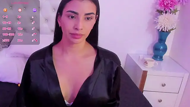 FelicityAdams online show from 03.18.25