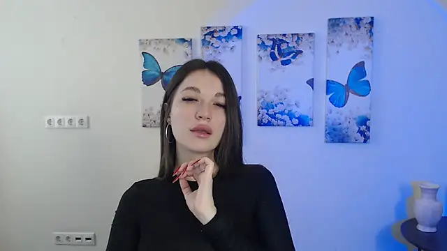 Snapshot of Eva_Eldis chatting on 02.08.25 Eva Eldis online show from 02.08.25