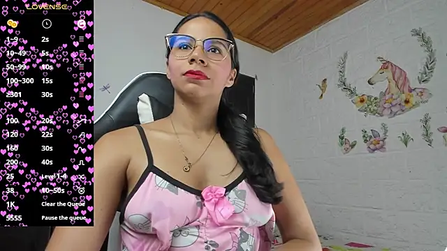 Snapshot of alisson_hoffman05 chatting on 05.18.26 alisson hoffman05 online show from 05.18.26
