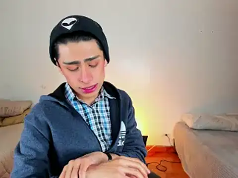 Snapshot of steve__gray chatting on 02.21.25 steve gray online show from 02.21.25