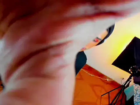 Snapshot of steve__gray chatting on 03.11.25 steve gray online show from 03.11.25