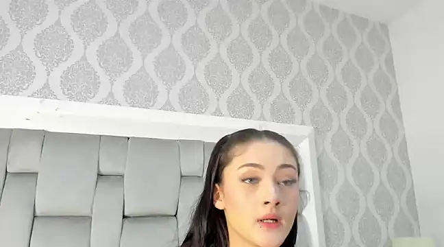 Snapshot of meloddy_parker chatting on 02.13.25 meloddy parker online show from 02.13.25