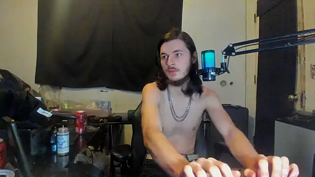 Snapshot of nuttyking2022 chatting on 02.05.25 nuttyking2022 online show from 02.05.25