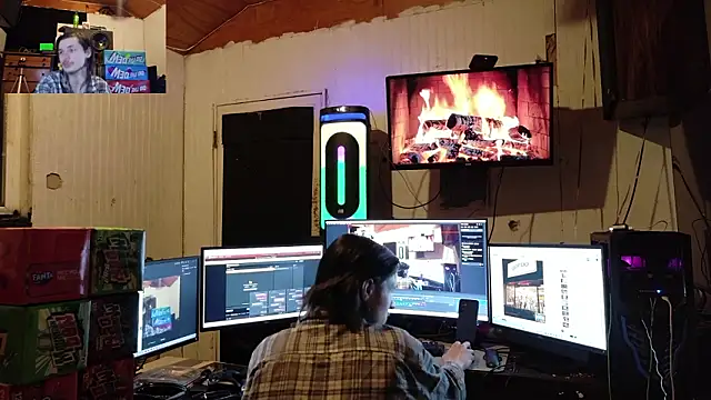 Snapshot of nuttyking2022 chatting on 02.13.26 nuttyking2022 online show from 02.13.26