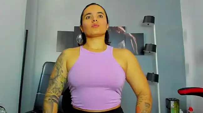 karlyjons12 online show from 02.28.25