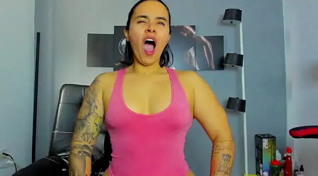 karlyjons12 online show from 03.03.25