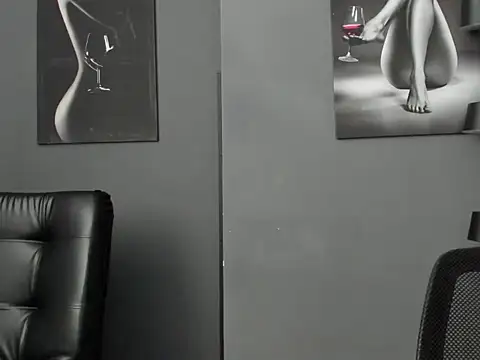 karlyjons12 online show from 04.18.26