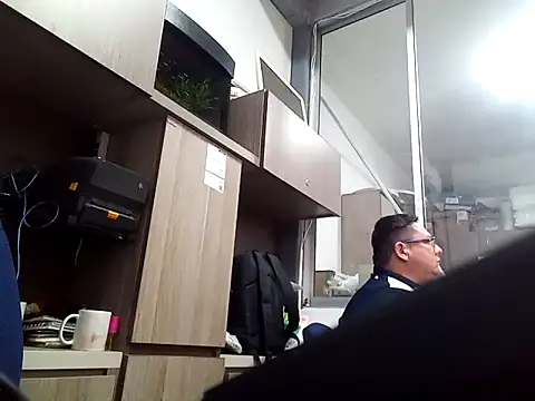 reyarturs13 online show from 09.12.25