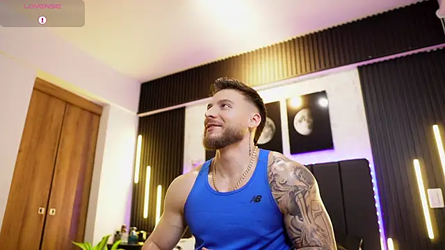 Snapshot of David_blake_ chatting on 12.17.25 David blake online show from 12.17.25