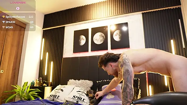 Snapshot of David_blake_ chatting on 02.15.26 David blake online show from 02.15.26