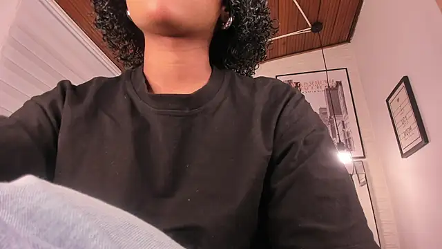 tylla  online show from 09.26.25