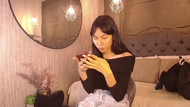 Miaa Lee7 online show from 02.02.26