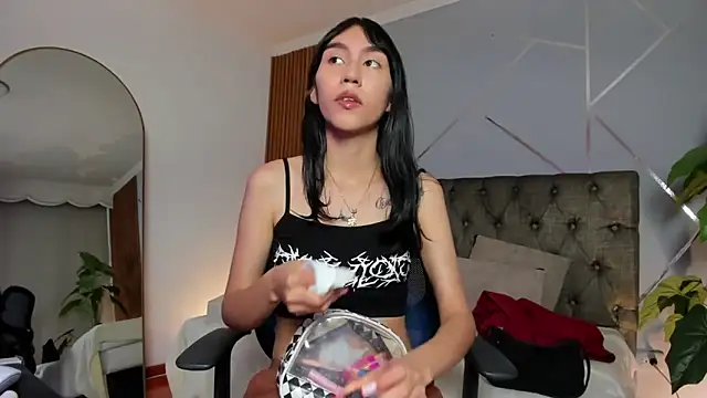 Miaa Lee7 online show from 02.06.26