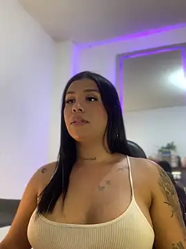 tinalove7 online show from 12.04.25