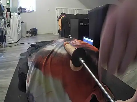 Snapshot of YourLoveBoyKevin chatting on 02.19.26 YourLoveBoyKevin online show from 02.19.26