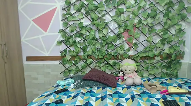 Snapshot of Dolldirtyxxx chatting on 02.28.25 Dolldirtyxxx online show from 02.28.25