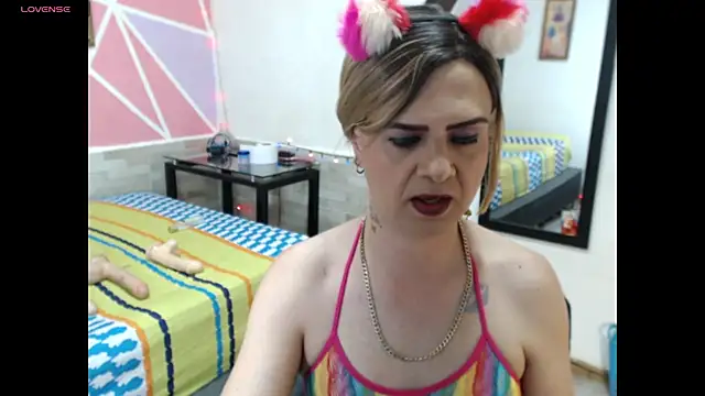 Snapshot of Dolldirtyxxx chatting on 03.23.25 Dolldirtyxxx online show from 03.23.25