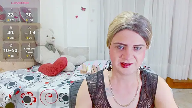 Snapshot of Dolldirtyxxx chatting on 11.29.25 Dolldirtyxxx online show from 11.29.25