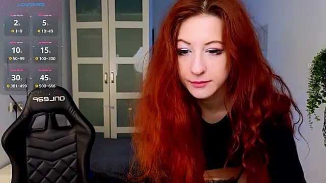 Snapshot of Katy_diamond_ chatting on 03.19.25 Katy diamond online show from 03.19.25