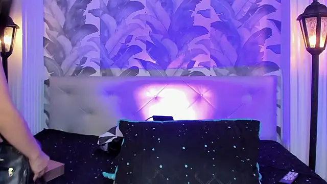 Snapshot of Sami_Evanns chatting on 11.27.25 Sami Evanns online show from 11.27.25