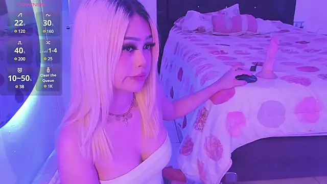  Charlottequeen online show from 03.13.25