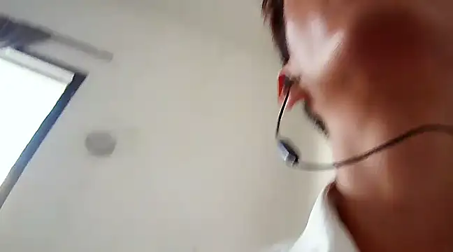 Snapshot of ChavoOT chatting on 03.09.25 ChavoOT online show from 03.09.25