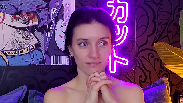 Snapshot of roxy_riot_ chatting on 03.02.25 roxy riot online show from 03.02.25