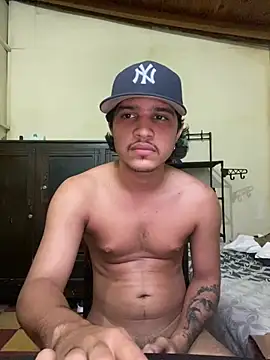 Snapshot of daniel6916 chatting on 03.12.25 daniel6916 online show from 03.12.25