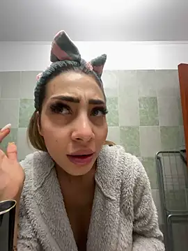 BonyBon29 online show from 02.28.25