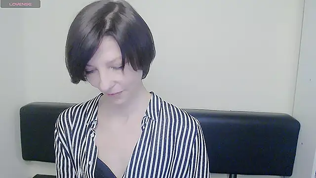  AngeliaFlow  online show from 02.25.25