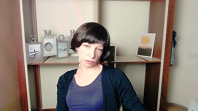  AngeliaFlow  online show from 09.27.25