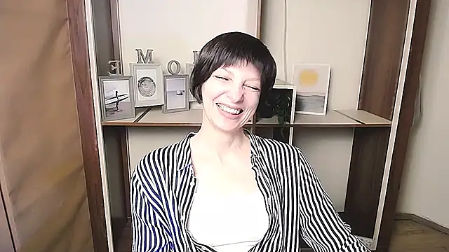  AngeliaFlow  online show from 02.21.26