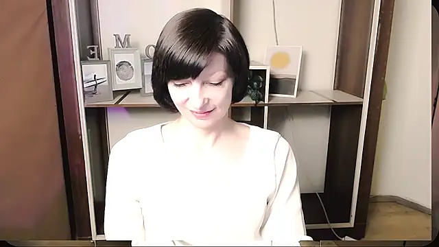  AngeliaFlow  online show from 05.30.26