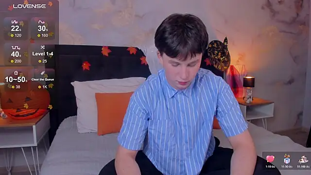 AdrianoAubert online show from 10.25.25