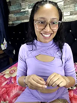 Snapshot of isabella_beauty_01 chatting on 03.03.25 isabella beauty 01 online show from 03.03.25